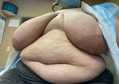 bigtittybi1 beautiful pornstar image
