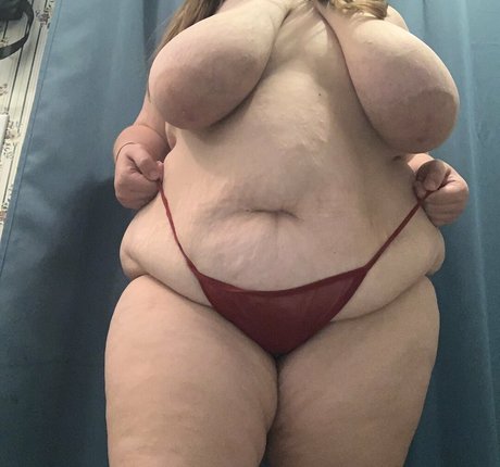 bigtittybi1 naked model galleries