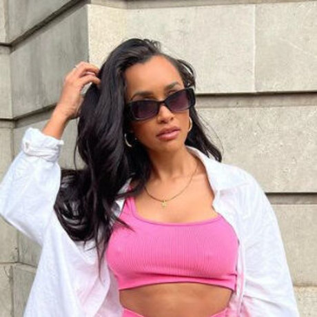 Sian Gabbidon pornstar erotic pictures