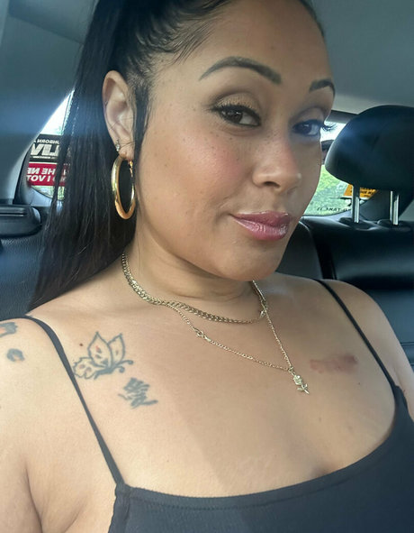 thickfancy model sexy pic