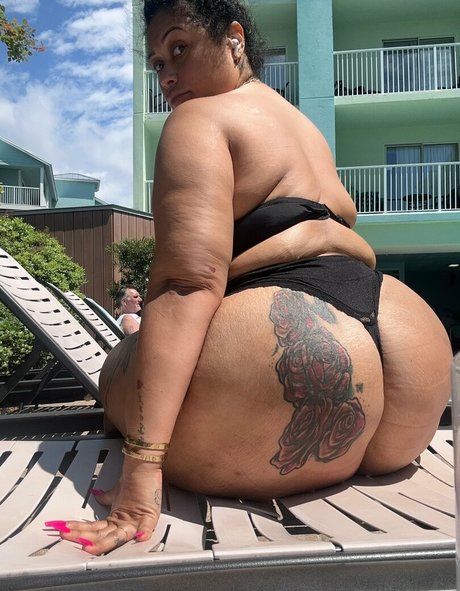 thickfancy model pretty image