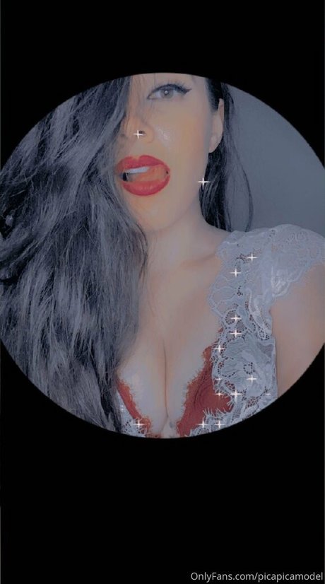 picapicamodel star erotic photo