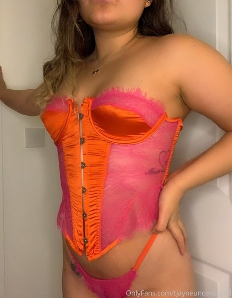 avery maeex model pornographic pictures
