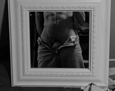 heyokihey00 pornographic star img