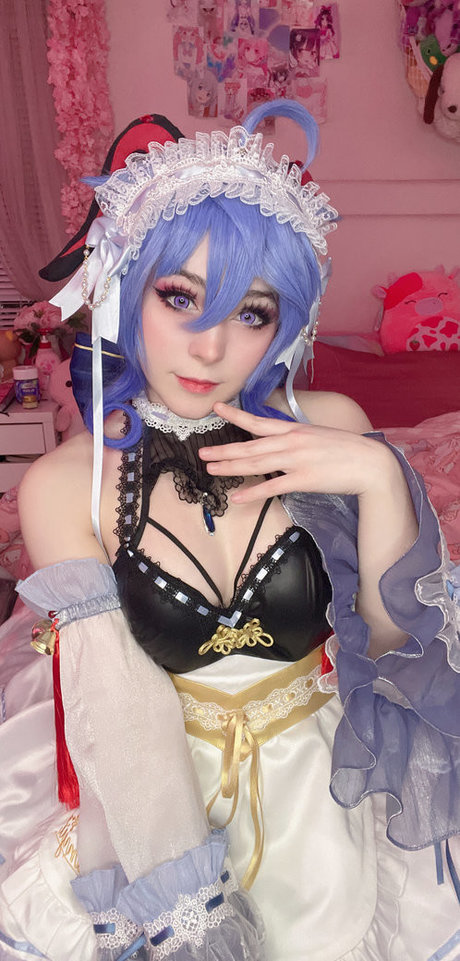 Meikasama naked model img