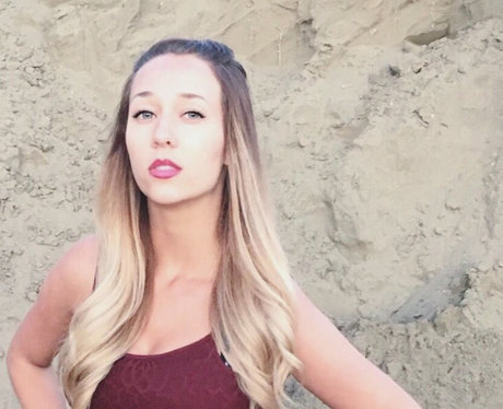 Kelsey Baile porn model image