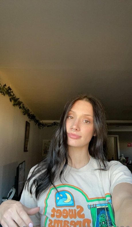 fitmom420 art actress photo