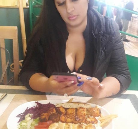 Csimbora Barbara pornstar art galleries