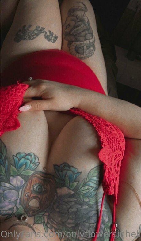 onlyflowersinhell model xxx pics