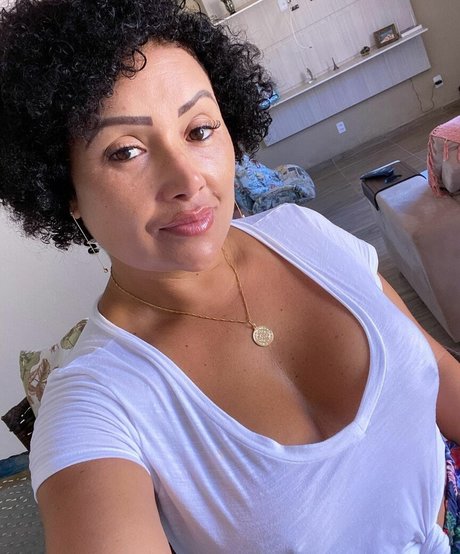 Sandra Sissi star pornographic image