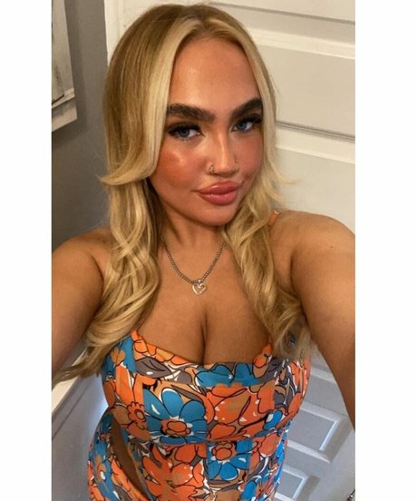 Caoimheeee xxx actress image