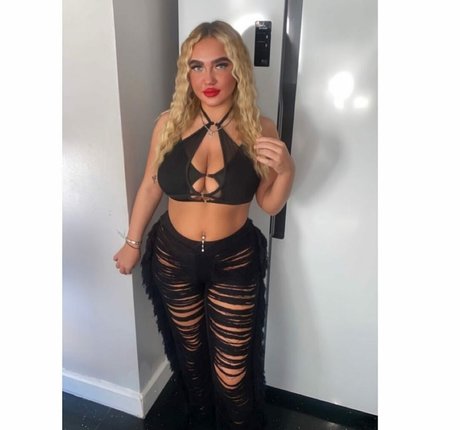 Caoimheeee pornstar xxx galleries