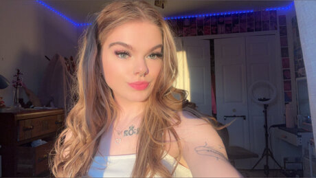 Hails high quality star gallery