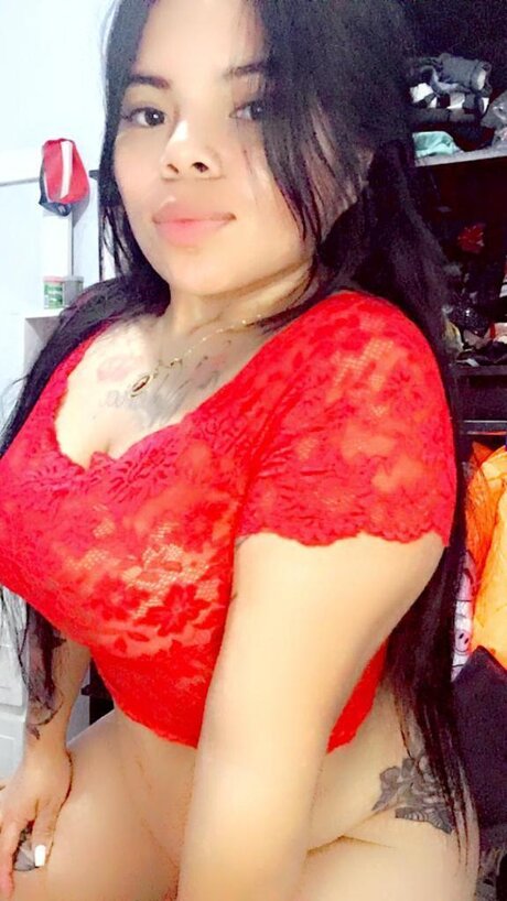 Chiqui latina model porn picture