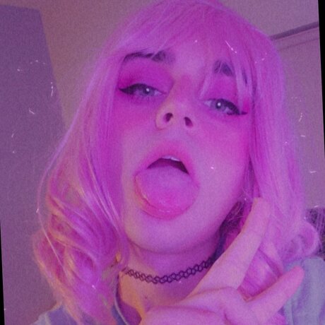 Questie nudes pornstar pic