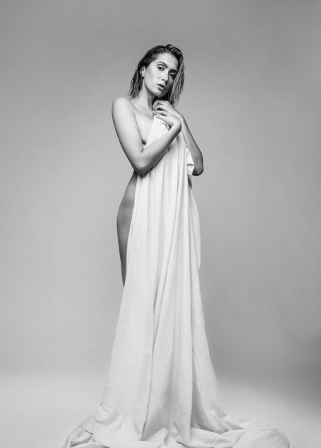 Lysandre Nadeau star nude img