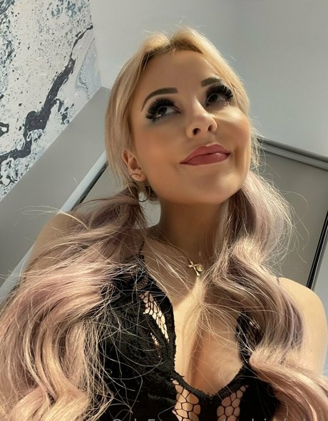 sucking tits onlyfans pornos img