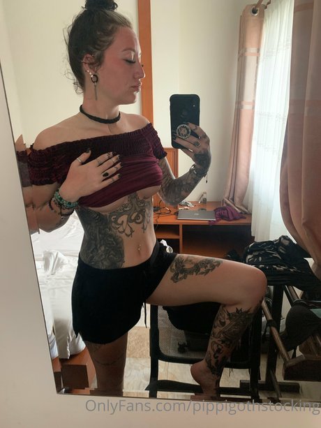 PippiGothStocking xxx pornstar img