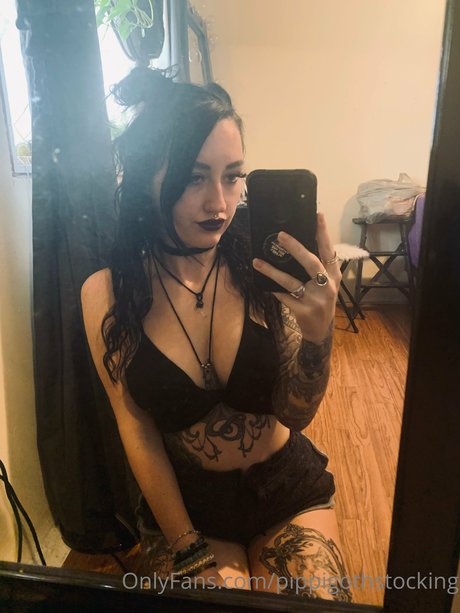 PippiGothStocking pornstar sexy photos