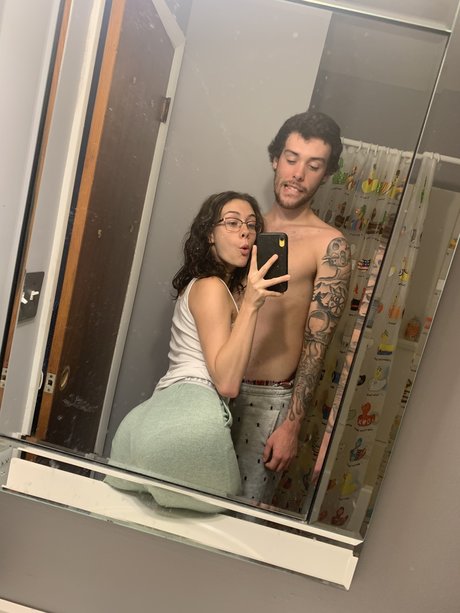 suck erotic model img