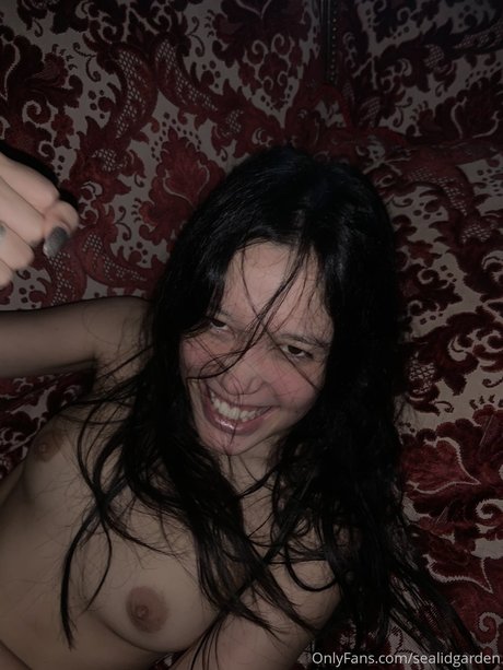 sealidgarden model naked galleries