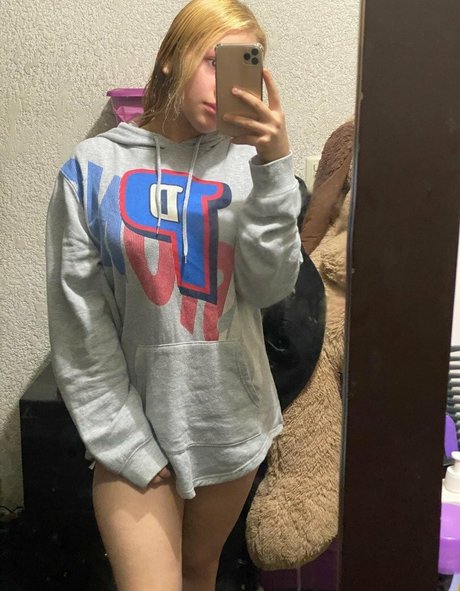 stephanie scarleth pornstar naked images