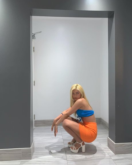 diakimeko hot pornstar photos