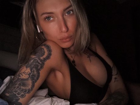 prekrvti star nudes picture