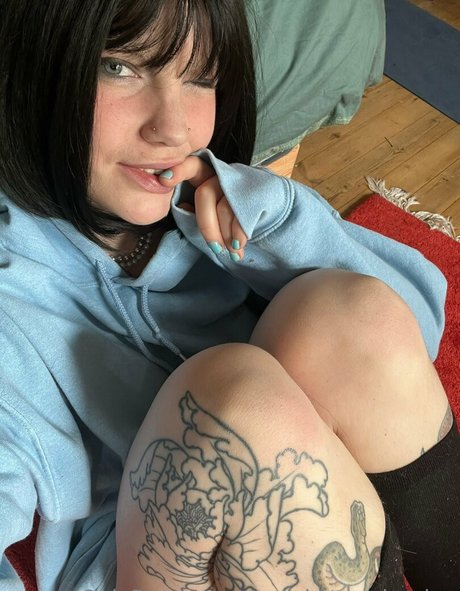 tweetylau pretty pornstar photo