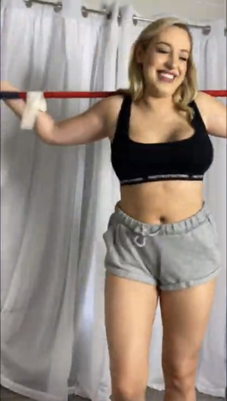 Jessie Sims star porn img