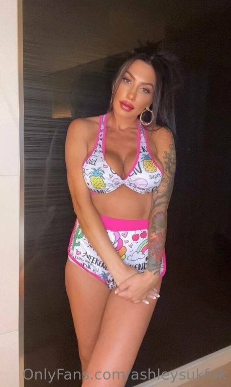 Ashley Suk Fuk sex star img