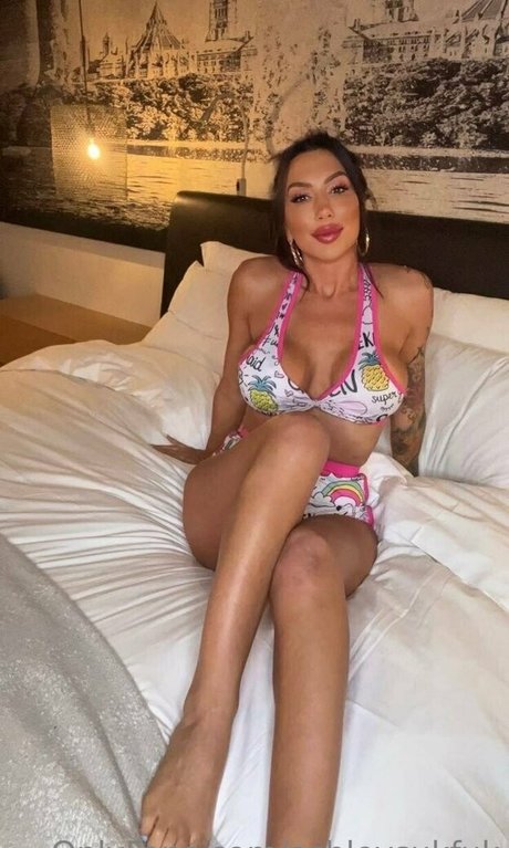Ashley Suk Fuk erotic actress pic