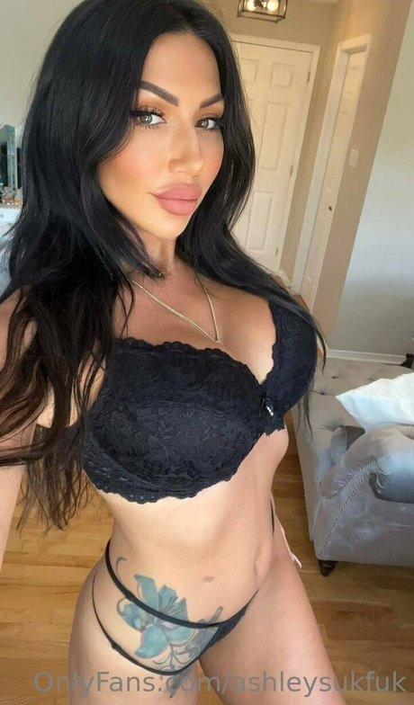 Ashley Suk Fuk pornstar pretty archive