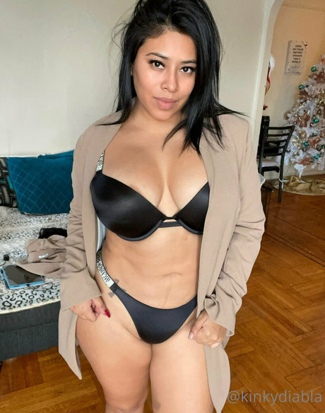 bbw tranny onlyfans erotic picture