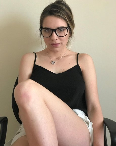 Samantha Flair naked model photo