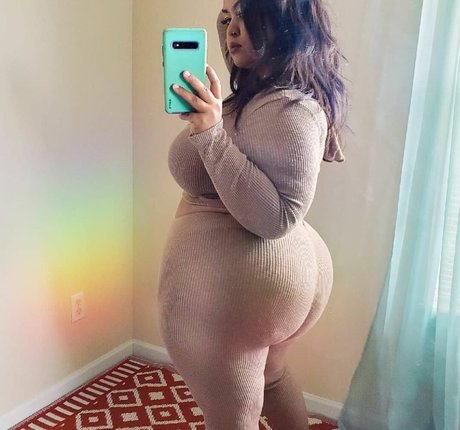 uilanibabe pornstar exclusive photos