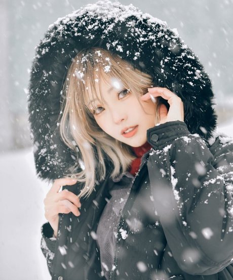 Ely Cosplay model picture