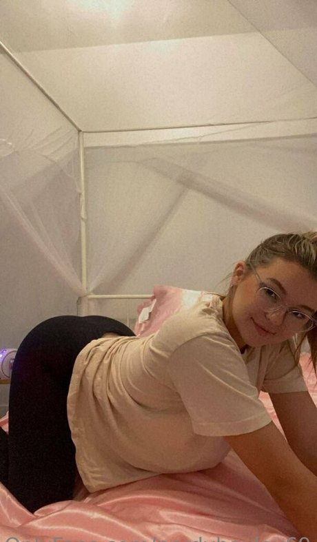 nerdyhayley69 perfect pornstar image