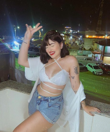Bella Sant ASMR hot pornstar pictures