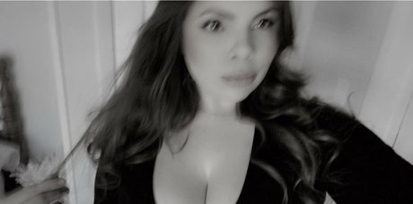 bigbuttbambii xxx actress photo