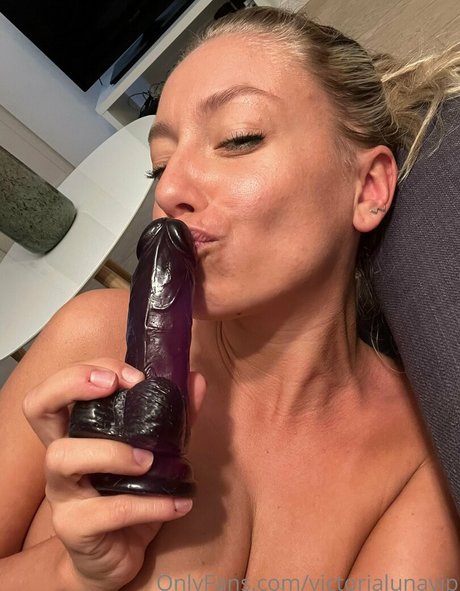 victorialunavip free actress photos
