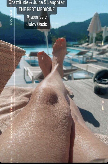 Patsy Palmer beautiful star img