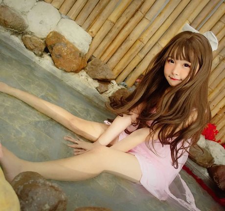 Ola Aphrodite pornographic model pic