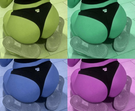 lararoxyrox nudes actress photos