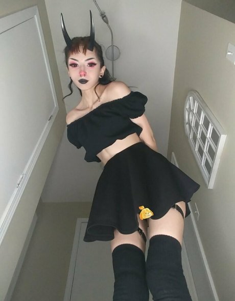 Tricksterkarkat sexy model pics