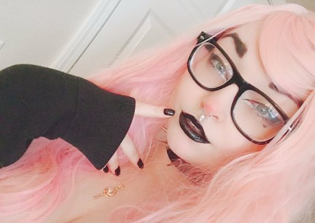 GothTamago model beautiful picture