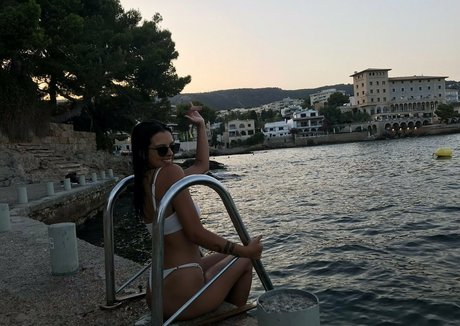 srtavirtual nude pornstar pic