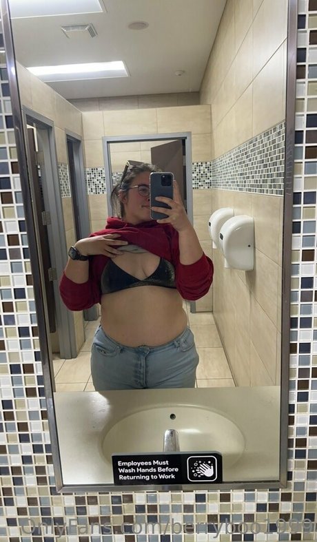 berryboo1999 pornstar nudes picture