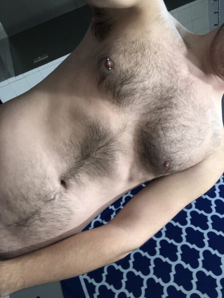 Dillon long naked model pic