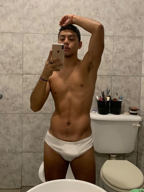 Alvaro Gomez adult actress photos